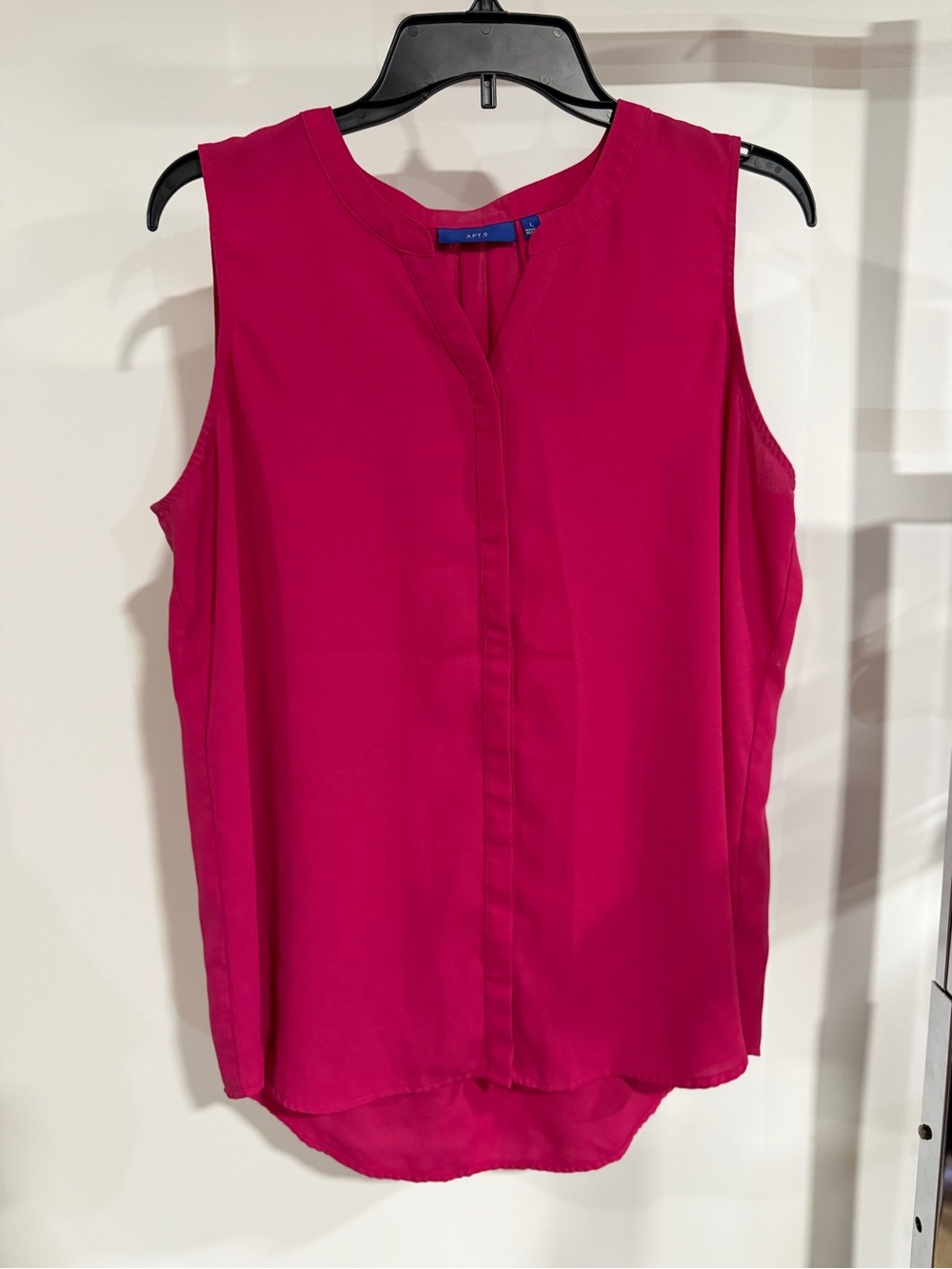 Apt. 9 Sleeveless V-Neck Shell Top in Bright Pink